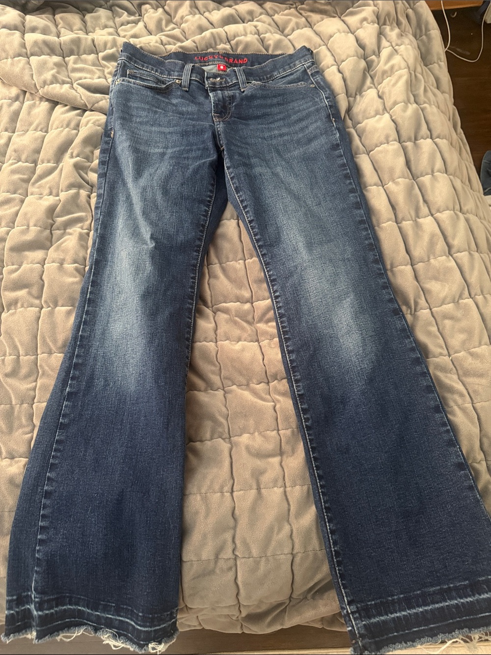 WOMEN JEANS - Blue Flare Jeans by lucky jeans size 6/28